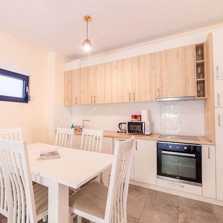 Green Bay Apartments Morinj Kotor Ngoại thất bức ảnh