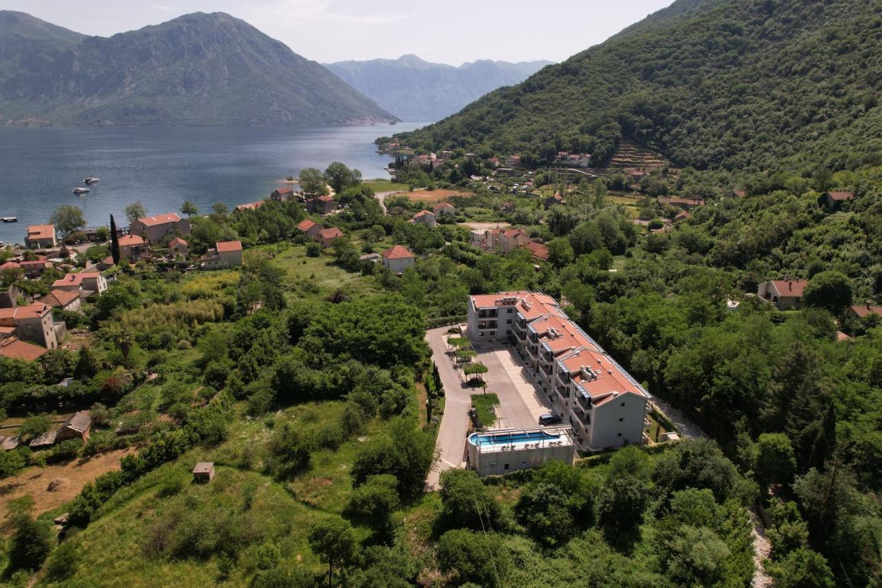 Green Bay Apartments Morinj Kotor Ngoại thất bức ảnh