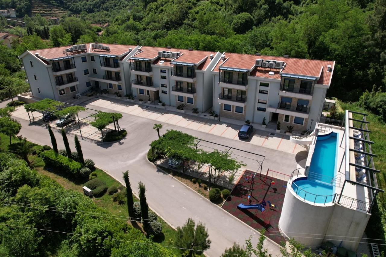 Green Bay Apartments Morinj Kotor Ngoại thất bức ảnh