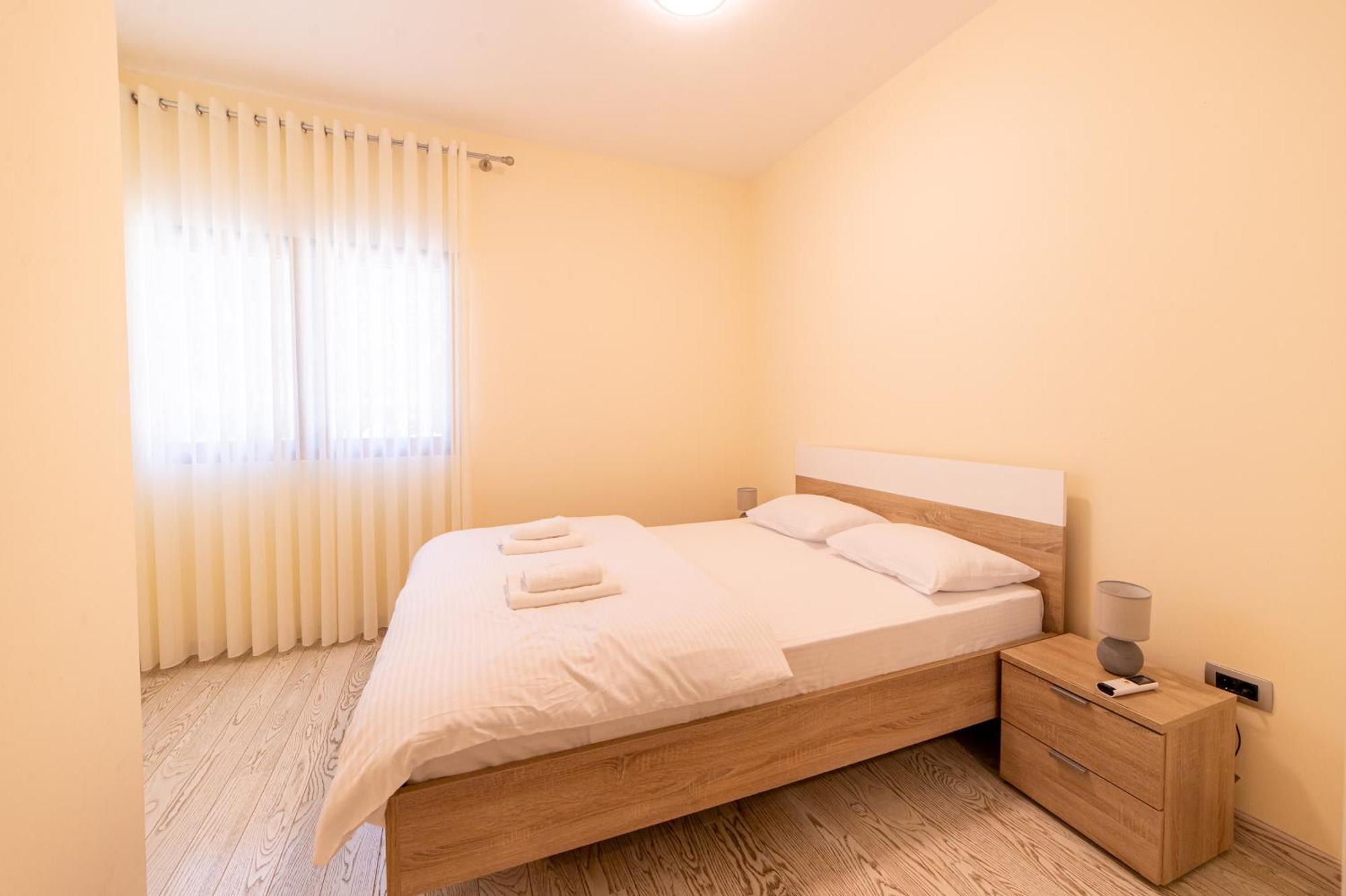 Green Bay Apartments Morinj Kotor Ngoại thất bức ảnh