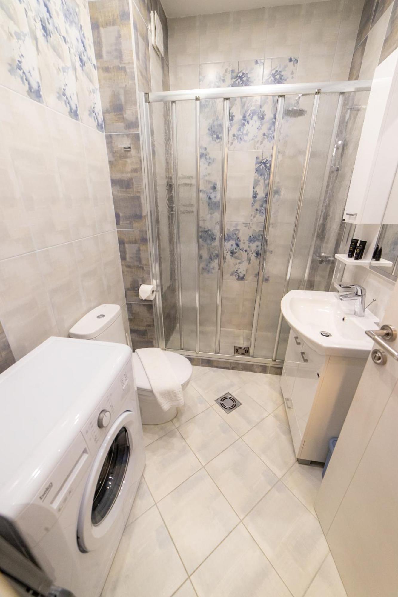 Green Bay Apartments Morinj Kotor Ngoại thất bức ảnh