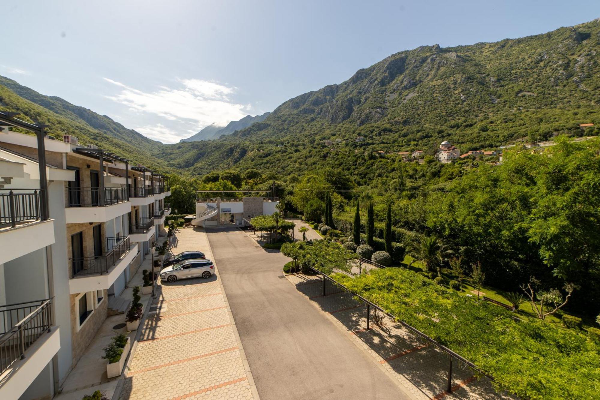 Green Bay Apartments Morinj Kotor Ngoại thất bức ảnh