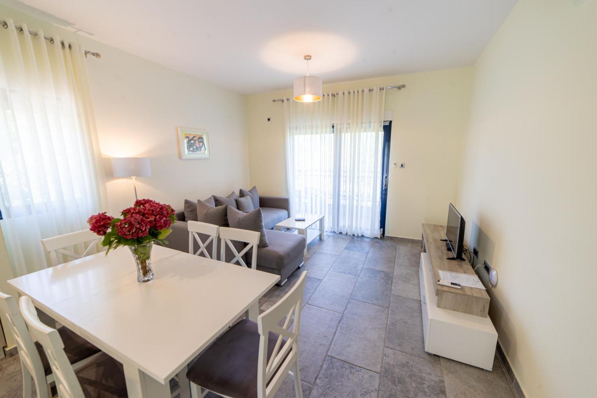 Green Bay Apartments Morinj Kotor Ngoại thất bức ảnh
